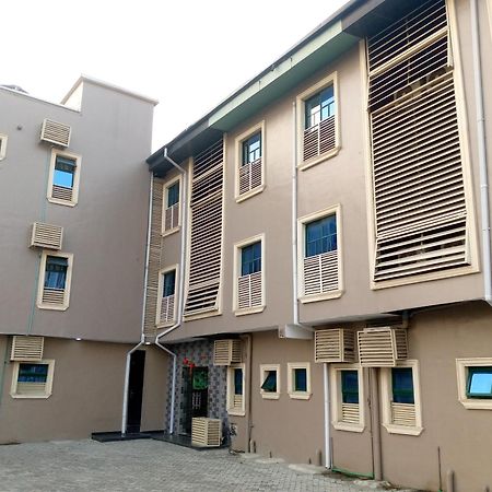 Exclusive Mansion Lekki Phase 1 Hotel Ilado Ngoại thất bức ảnh