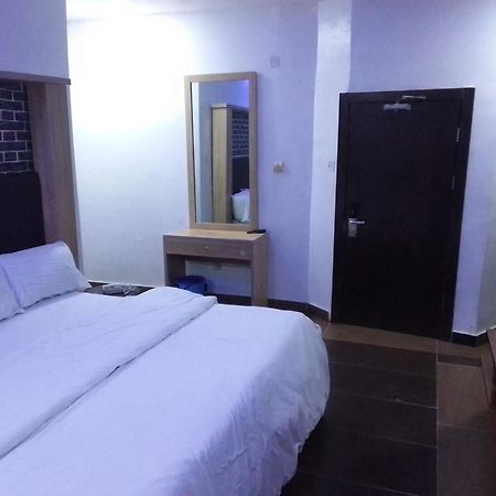 Exclusive Mansion Lekki Phase 1 Hotel Ilado Ngoại thất bức ảnh